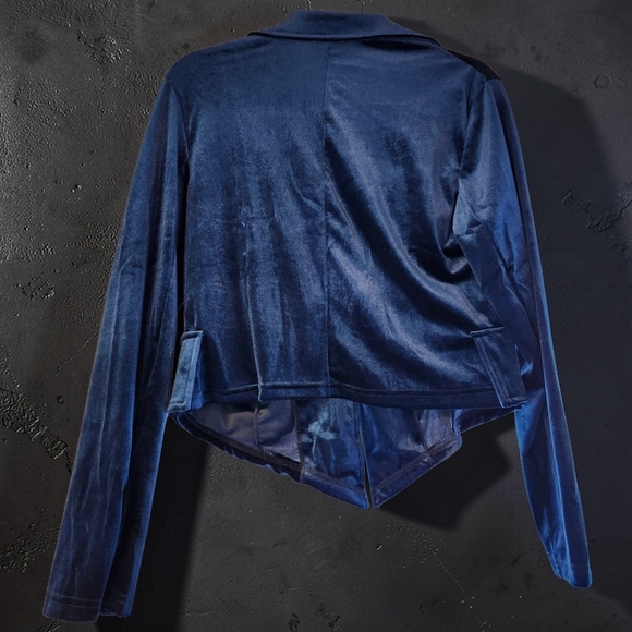 Soft abd Elegant Navy Blue Women's Blazer - Picture 8 of 8